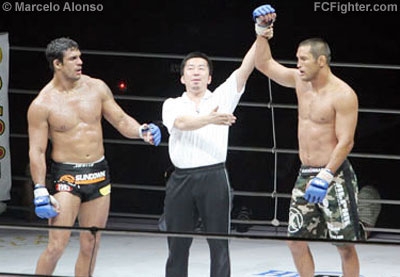 Витор Белфорт и Дэн Хендерсон на «PRIDE 32: The Real Deal»