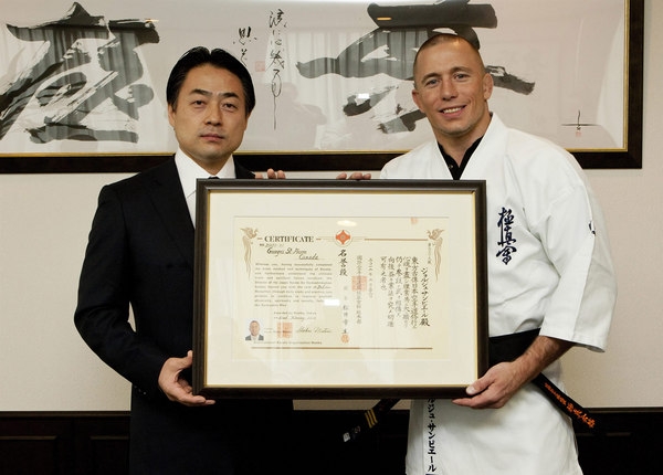 Шокей Мацуи и Жорж Сен-Пьер