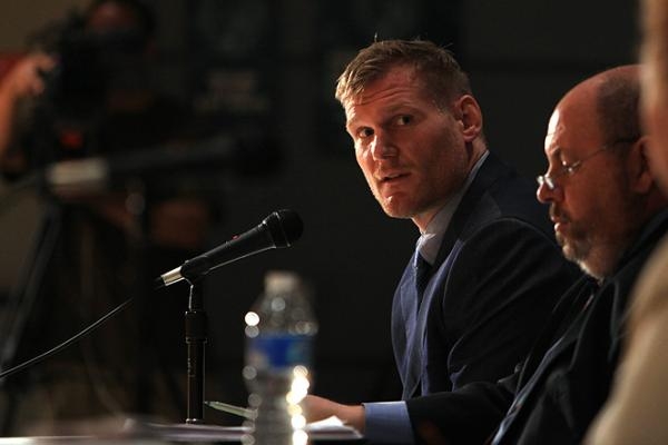 Джош Барнетт постарался быть убедительным на заседании CSAC