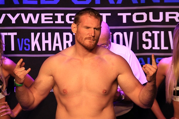 Джош Барнетт