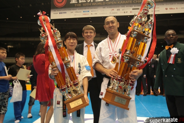 Сергей Суворов с Чемпионами мира Синкекусинкай