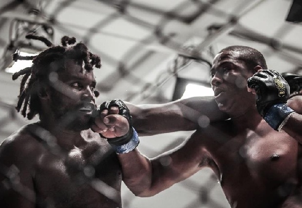 Ewerton Teixeira vs. Ednaldo Novaes Ewerton Teixeira vs. Ednaldo Novaes