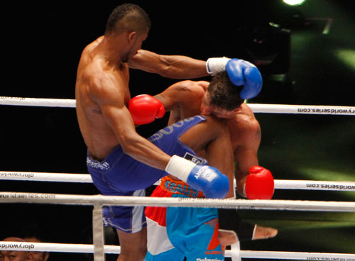 Энди Ристи нокаутировал Альберта Крауса Энди Ристи нокаутировал Альберта Крауса