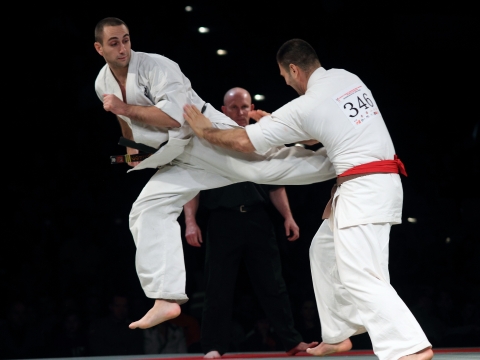 Валери Димитров в атаке Валери Димитров в атаке