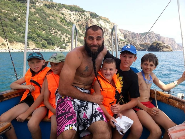 Наварро и Апачи