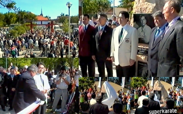 Канчо Мацуи на открытии монумента Масутацу Ояме в Венгрии Канчо Мацуи на открытии монумента Масутацу Ояме в Венгрии