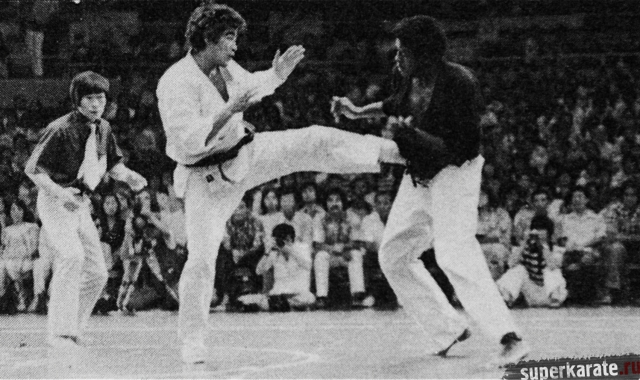 Сонни Чиба выступает за команду киокушинкай каратэ