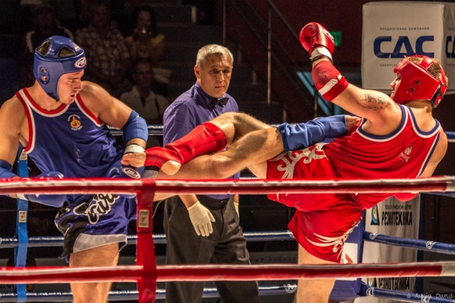 Семен Семенихин и Александр Гринчук в финале Чемпионата России по тайскому боксу