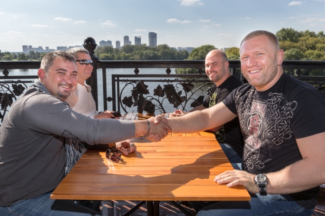 Сергей Харитонов подписан компанией