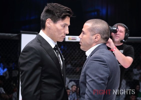 Бату Хасиков и Майк Замбидис. Лицом к лицу