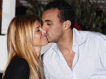 Бадр Хари и Эстель