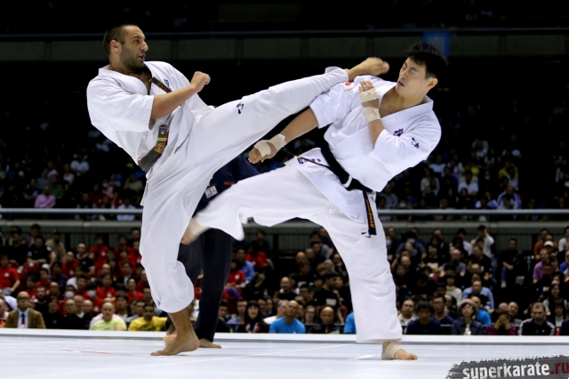 Захари Дамьянов в атаке Захари Дамьянов в атаке