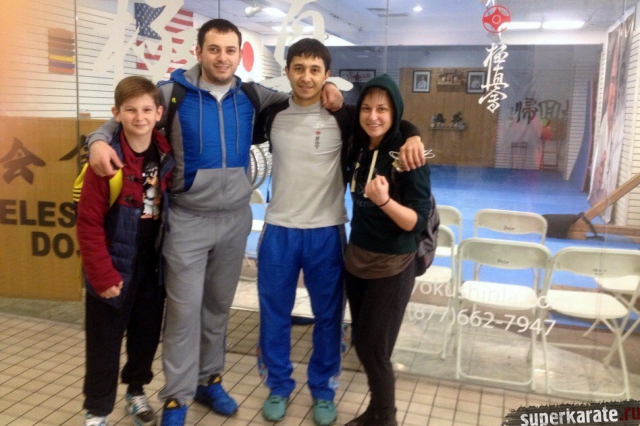 Российская команда киокушиновцев в Лос-Анджелесе Российская команда киокушиновцев в Лос-Анджелесе