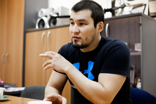 Дармен Садвокасов