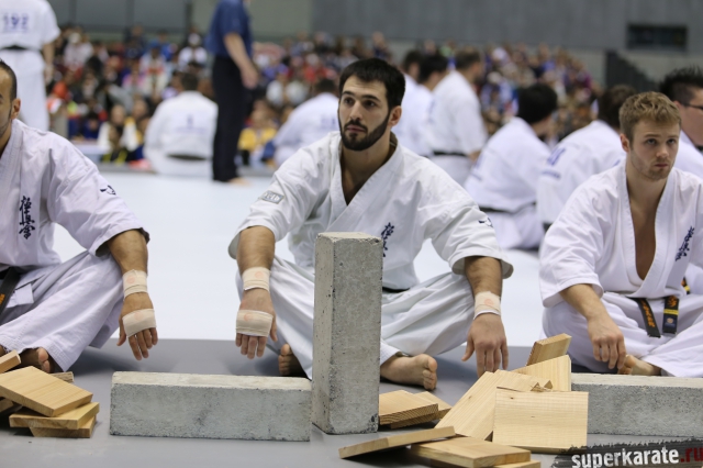 Илья Карпенко