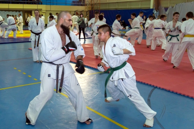 Алехандро Наварро в боевом марафоне