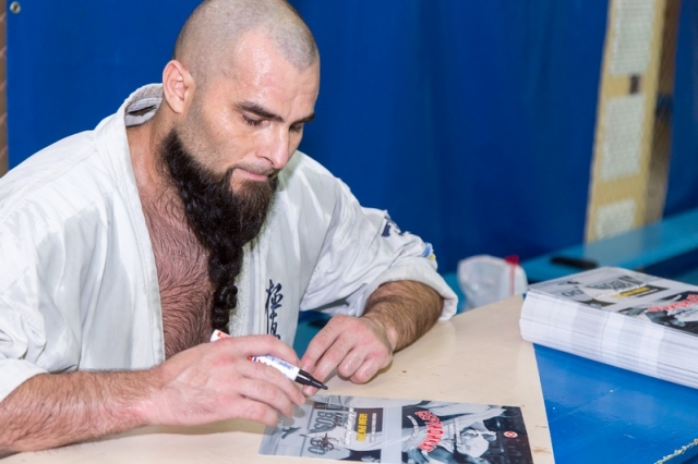 Алехандро Наварро