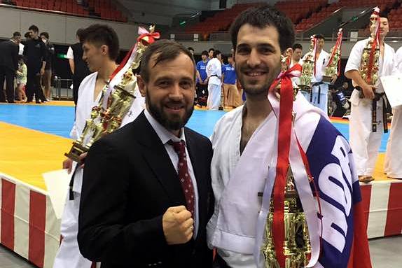 Сэнсей Алексей Башлыков и призер Чемпионата Японии Илья Карпенко (Фото А. Башлыкова)