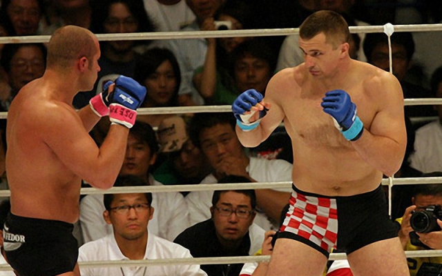 Впервые "Кро Коп" и Федор встретились на турнире Pride Conflict в Сайтаме