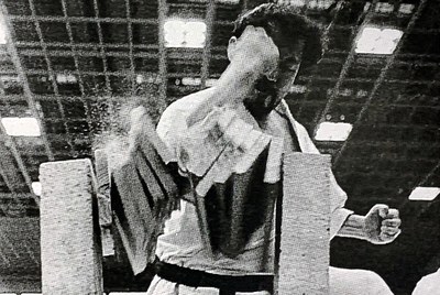 Киёфуми Абе