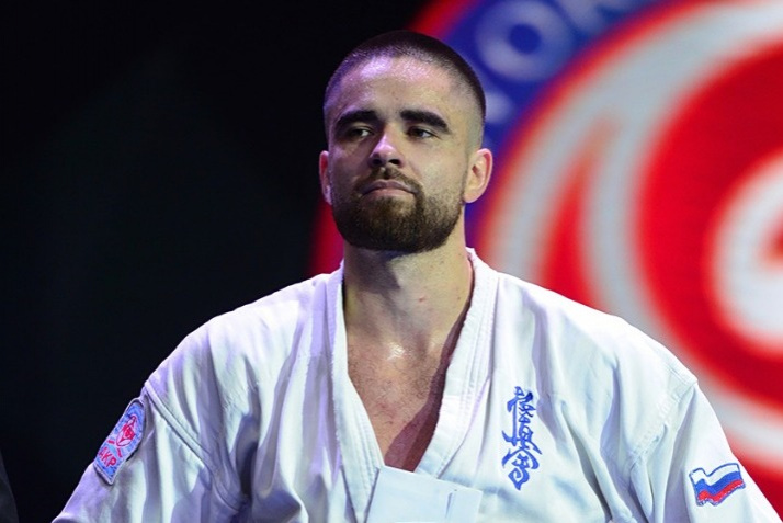 Артем Назаретян